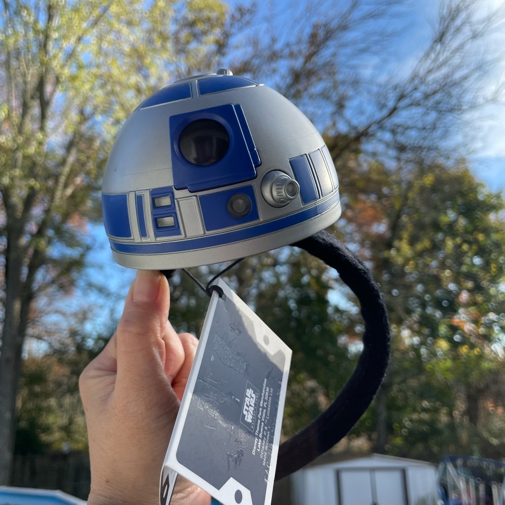 NWT OFFICIAL DISNEY PARKS R2D2 HEADBAND WITH LIGHTS AND SOUNDS